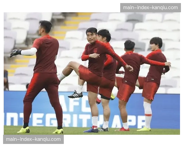 四强球队抵达布达佩斯，开始决赛前适应性训练